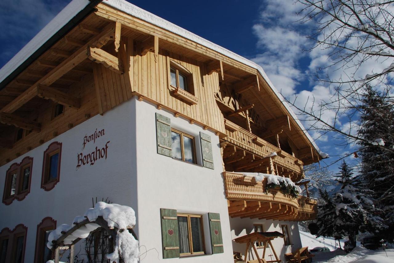Pension Berghof Maria Alm am Steinernen Meer Eksteriør bilde